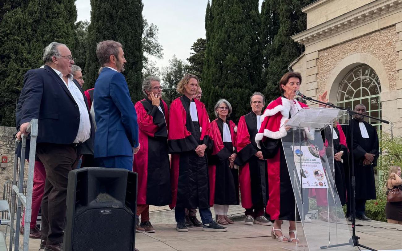 Cérémonie de remise de stéthoscopes 2